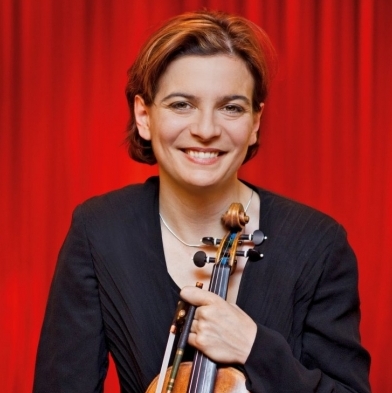 ヴァイオリン：アルベナ・ダナイローヴァ