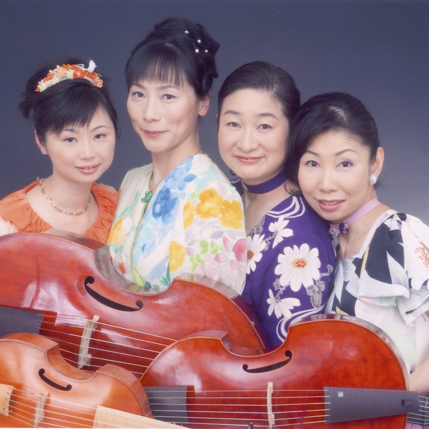 ヴィオラ･ダ･ガンバ：神戸愉樹美ヴィオラ･ダ･ガンバ合奏団