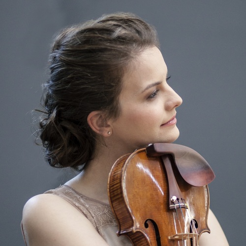ヴァイオリン：ヴェロニカ・エーベルレ