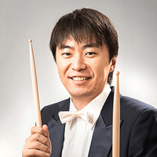 武山 芳史